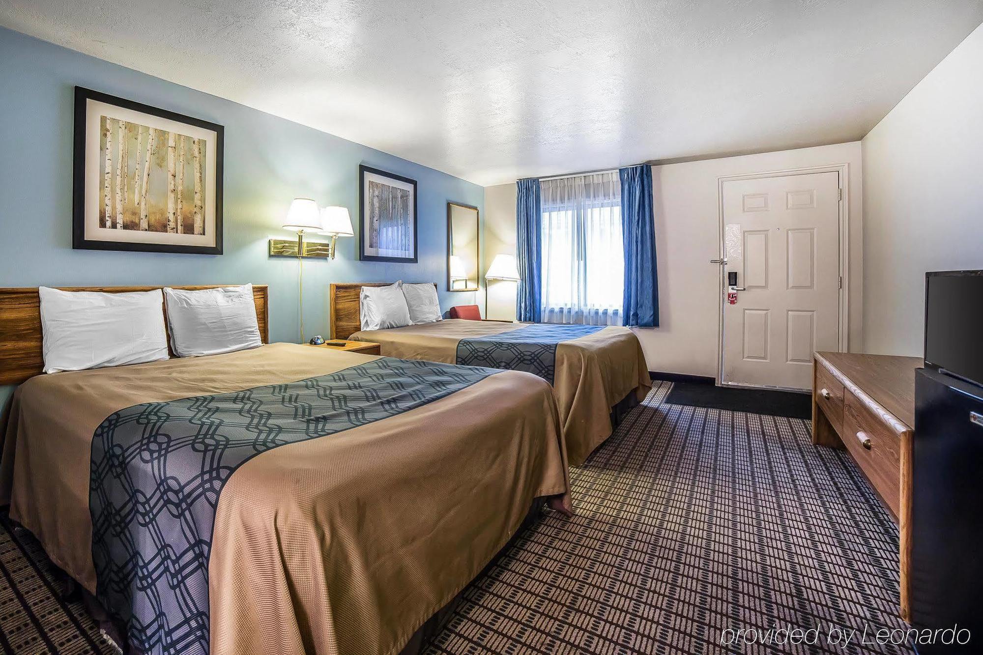 Econo Lodge Inn & Suites Logan Zewnętrze zdjęcie