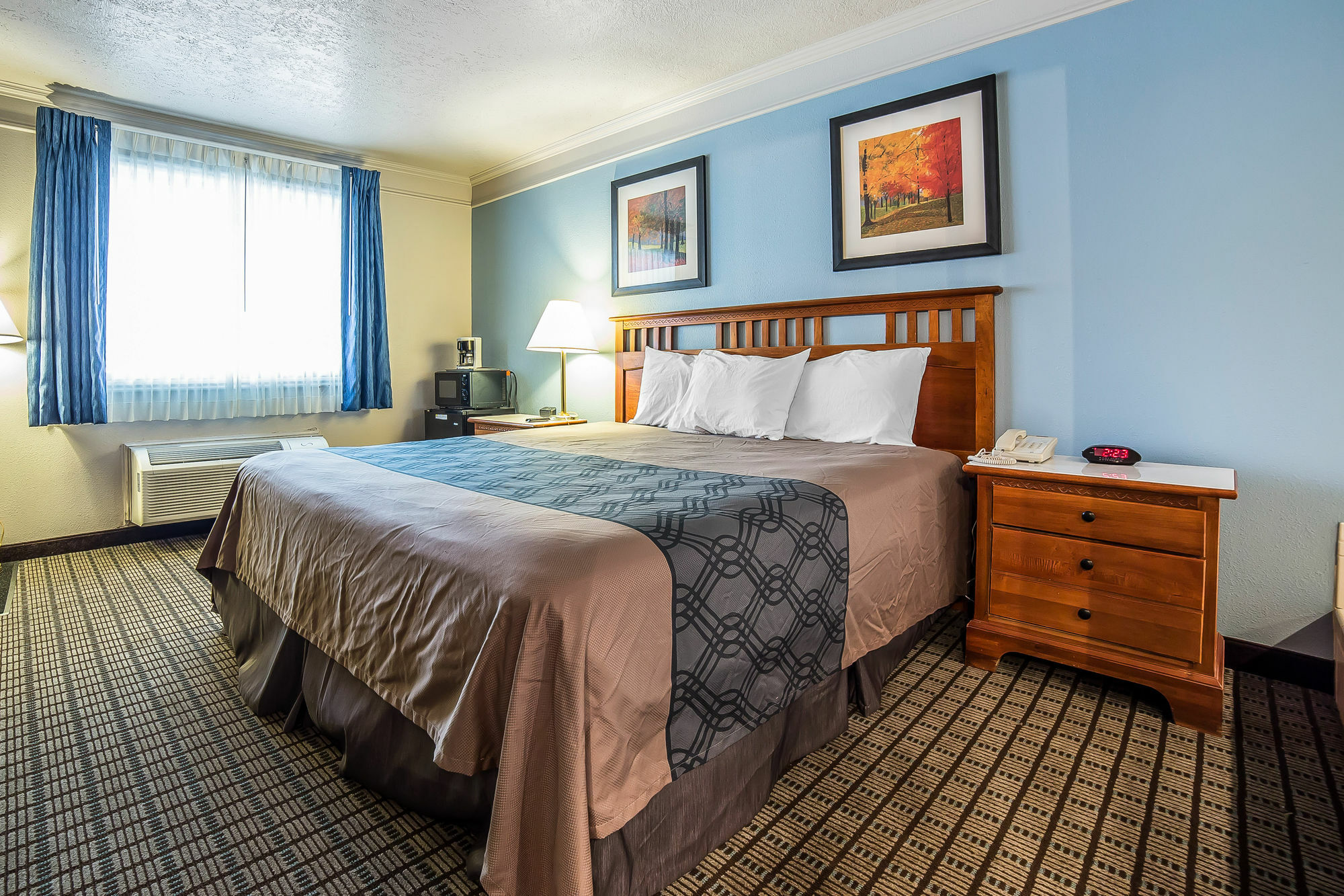 Econo Lodge Inn & Suites Logan Zewnętrze zdjęcie